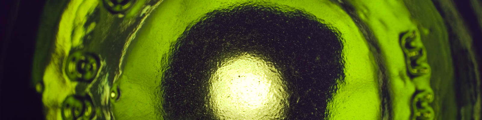 Laatikollinen itsepetosta